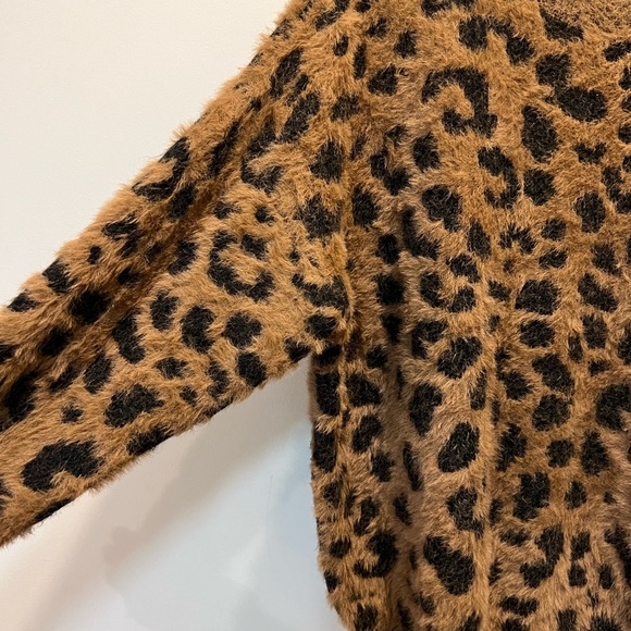 Brown Leopard Print Eyelash Knit Sweater - Picture 4 of 8